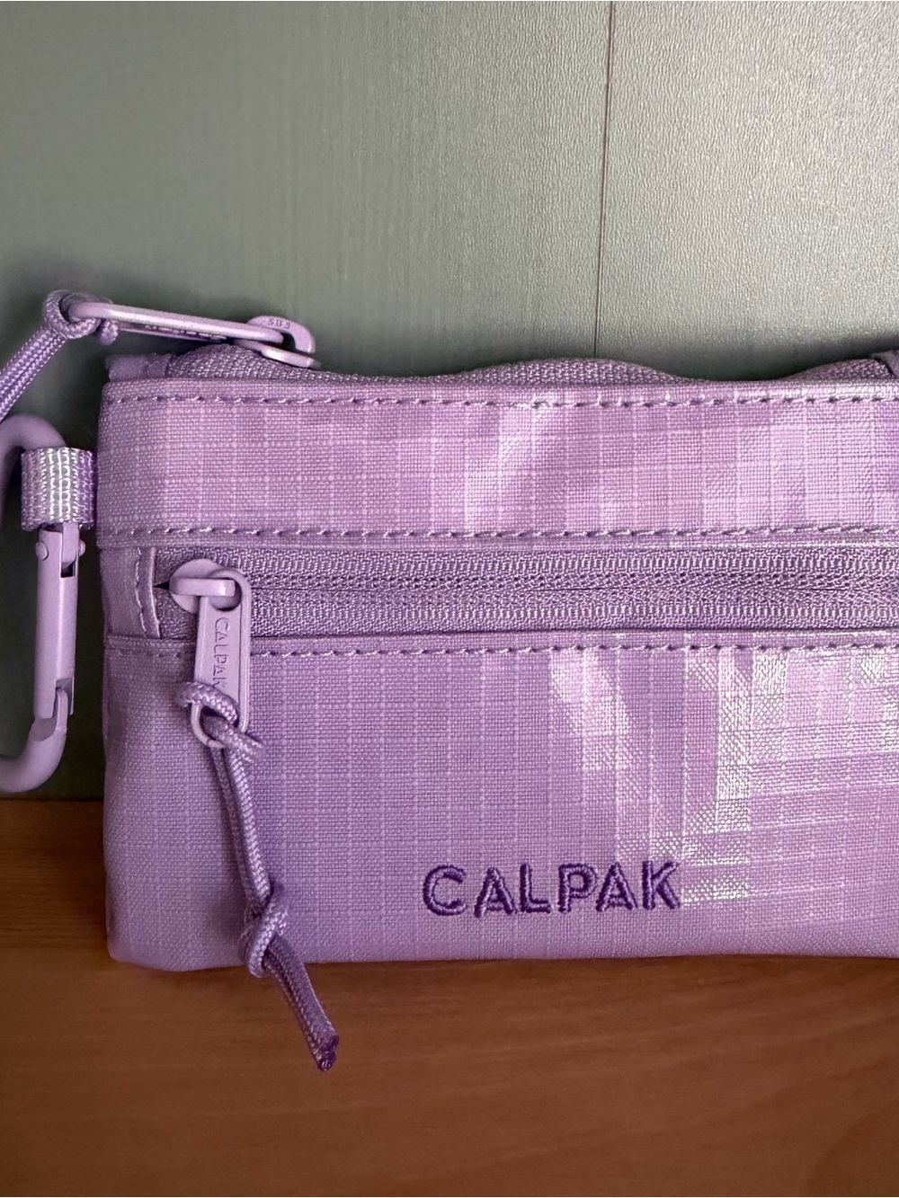 Calpak Terra Clippable Card Pouch in Amethyst